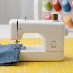 Handheld Portable Mini Electric Cordless Sewing Machine for Beginners